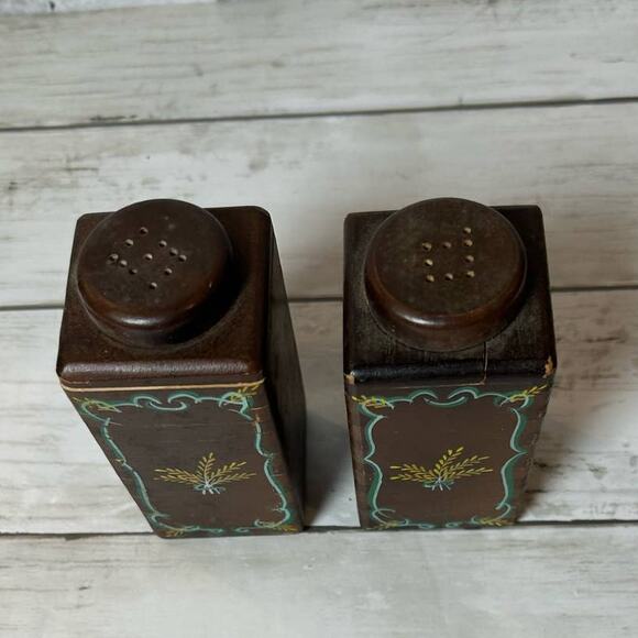 Vintage Wood Pecker Wooden Salt and Pepper Shaker Square Rectangle Painted MCM - Picture 5 of 5
